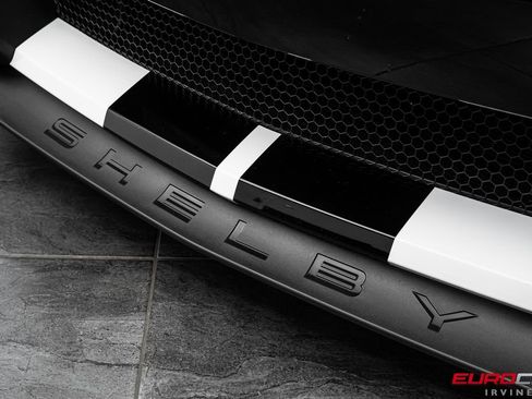Used 2021 Ford Mustang Shelby GT500 w/ Carbon Fiber Track Pack RWD image 15
