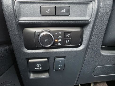 Used 2023 Ford Expedition XLT AWD/4WD image 21