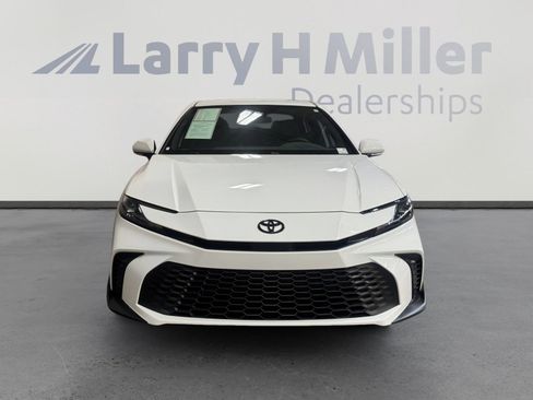 Used 2026 Toyota Camry SE image 8