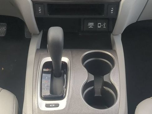Used 2017 Honda Ridgeline RTL-T image 17