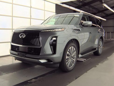 Certified 2025 INFINITI QX80 Sensory AWD/4WD image 14