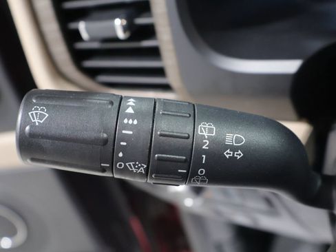 Used 2022 Ford Expedition Limited AWD/4WD image 40