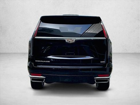 Used 2024 Cadillac Escalade Premium Luxury AWD/4WD image 4