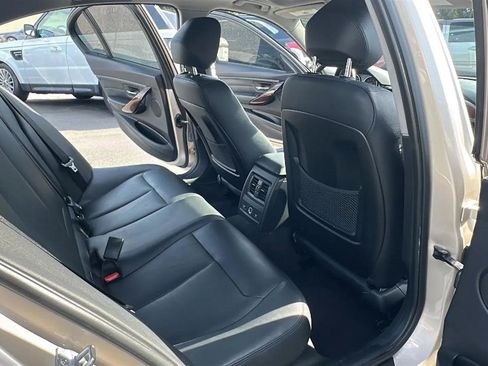 Used 2013 BMW 328i xDrive Sedan AWD/4WD image 30