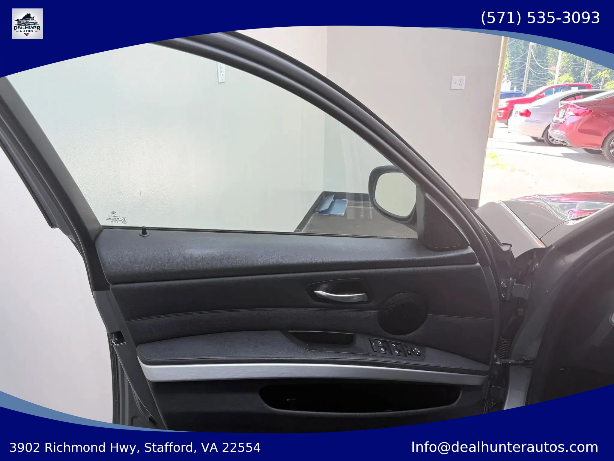 Used 2011 BMW 328i xDrive Sedan AWD/4WD image 11