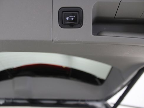 Used 2023 Cadillac XT5 Premium Luxury image 9