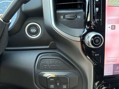 New 2026 RAM 2500 Big Horn AWD/4WD image 26