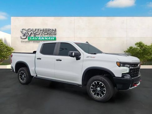 Used 2023 Chevrolet Silverado 1500 ZR2 AWD/4WD image 7
