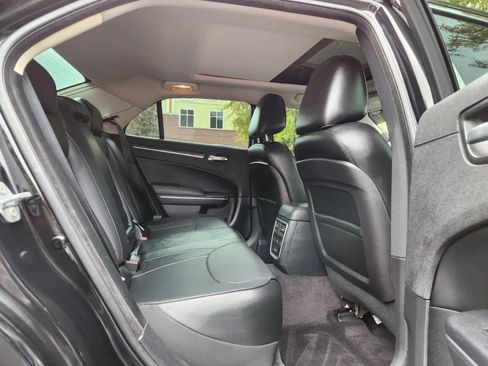 Used 2017 Chrysler 300 C w/ Safetytec Plus Group image 13