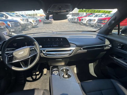 Used 2024 Cadillac Lyriq Sport w/ LPO, Floor Liner Package AWD/4WD image 15