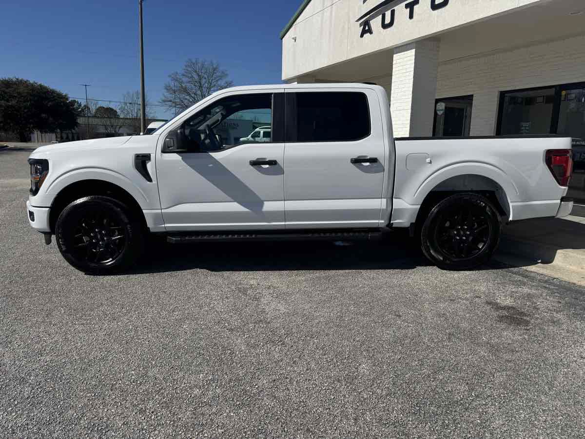 Used 2024 Ford F150 STX w/ STX Black Appearance Package RWD image 9