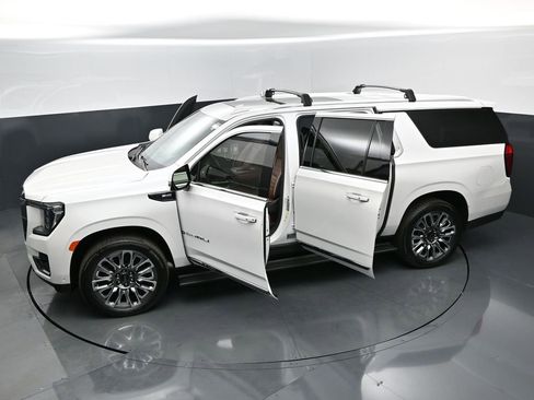 Used 2024 GMC Yukon XL Denali Ultimate image 34