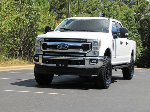 Used 2022 Ford F250 XLT w/ XLT Value Package AWD/4WD image 8
