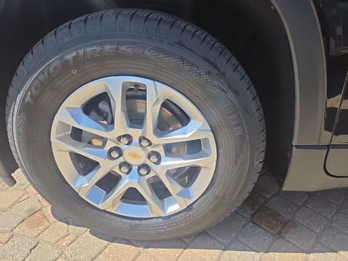 Used 2019 Chevrolet Traverse LT AWD/4WD image 8