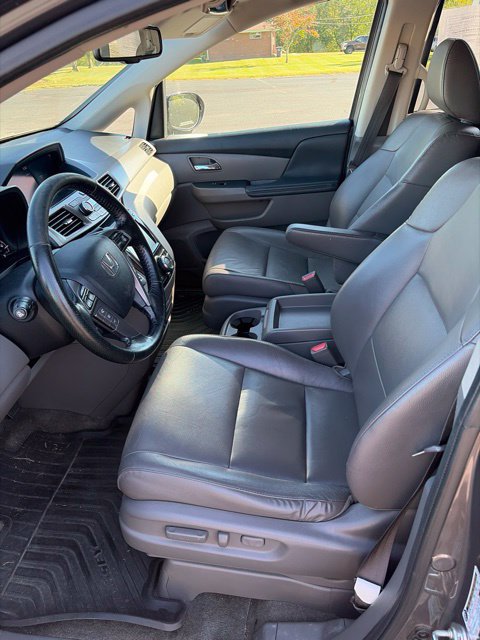 Used 2015 Honda Odyssey Touring image 10
