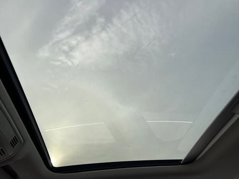 Used 2024 Volkswagen Jetta SE image 17