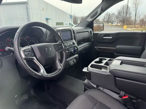 Used 2021 Chevrolet Silverado 1500 RST w/ Bed Protection Package image 15