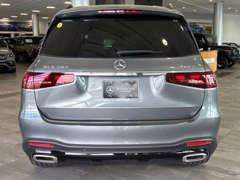 New 2025 Mercedes-Benz GLS 580 4MATIC image 4