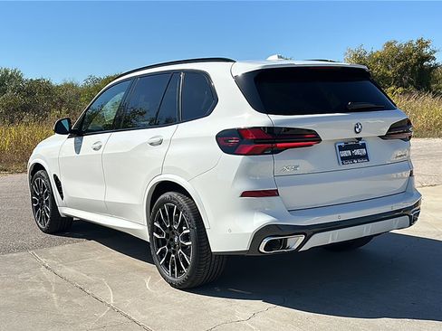 New 2026 BMW X5 sDrive40i w/ M Sport Package image 6
