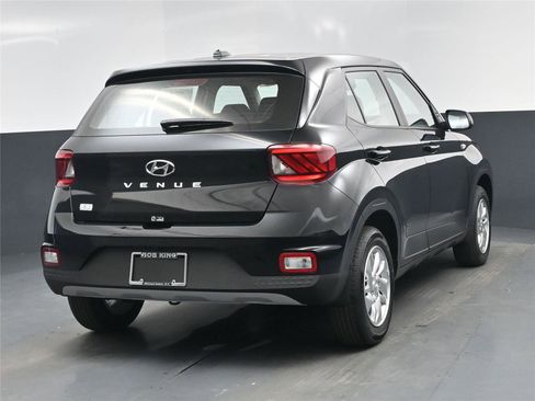 New 2026 Hyundai Venue SE image 19