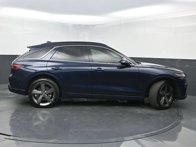 Used 2022 Genesis GV70 3.5T Sport w/ Sport Prestige Package AWD/4WD image 2