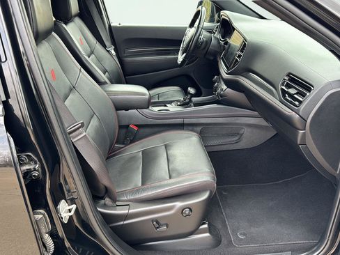 Used 2024 Dodge Durango GT AWD/4WD image 3