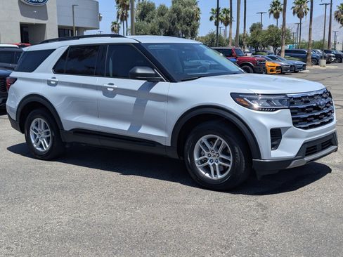 New 2026 Ford Explorer Active AWD/4WD image 1