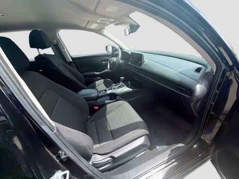 Used 2025 Honda HR-V LX image 30