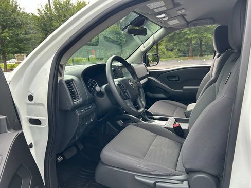 Used 2022 Nissan Frontier S w/ Technology Package RWD image 40