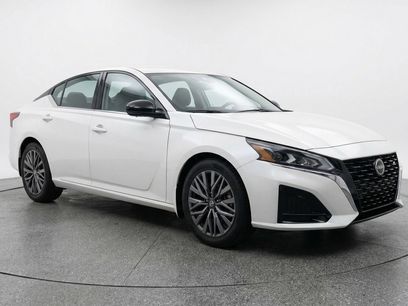 Used 2025 Nissan Altima 2.5 SV