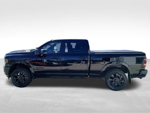 Used 2024 RAM 2500 Limited image 2