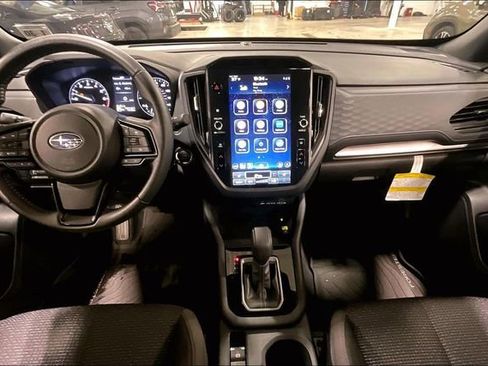Used 2025 Subaru Forester Premium image 15