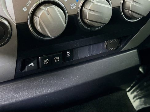 Used 2021 Toyota Tundra SR5 AWD/4WD image 30