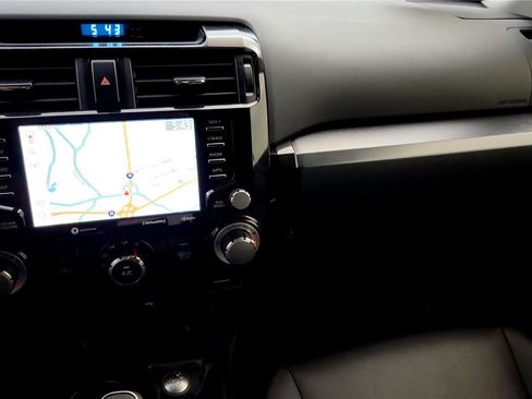 Certified 2024 Toyota 4Runner TRD Off-Road Premium image 40