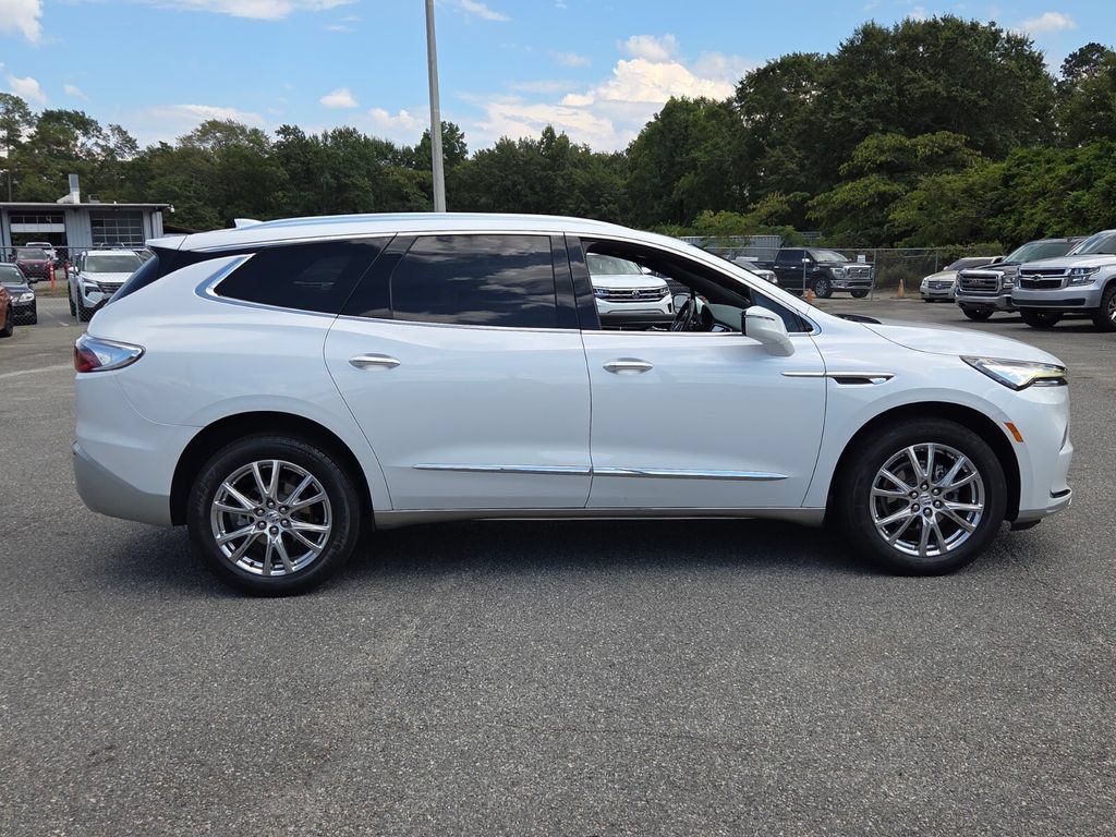 Certified 2023 Buick Enclave Essence w/ Experience Buick Package FWD image 12