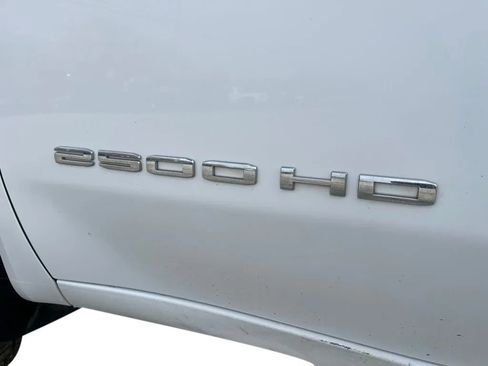 Used 2022 GMC Sierra 2500 SLE w/ SLE Convenience Package AWD/4WD image 11
