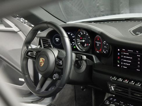 Certified 2024 Porsche 911 Carrera 4 GTS AWD/4WD image 36