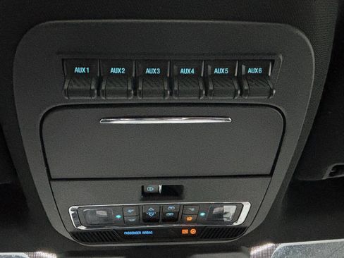 Used 2023 Ford F350 Platinum AWD/4WD image 27