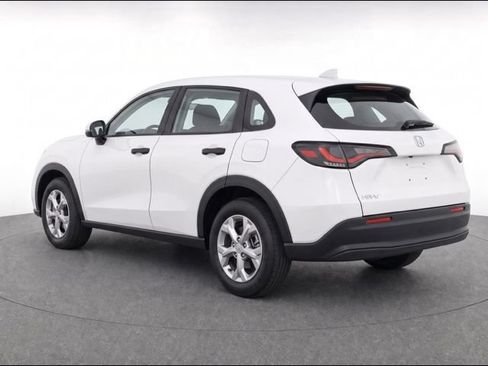 Used 2024 Honda HR-V LX image 4
