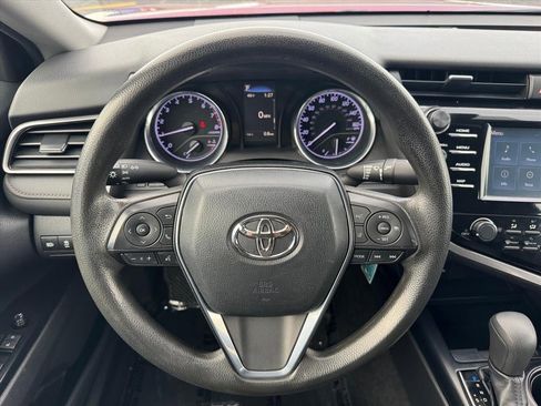 Used 2019 Toyota Camry LE image 7