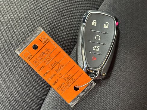 Used 2022 Chevrolet Malibu LT image 36