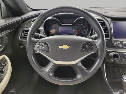 Used 2017 Chevrolet Impala LT w/ Leather Package FWD image 5