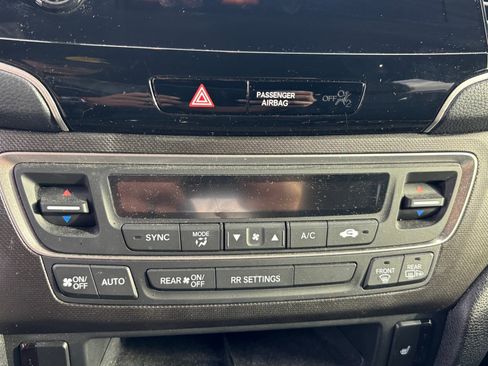 Used 2024 Honda Passport TrailSport image 8