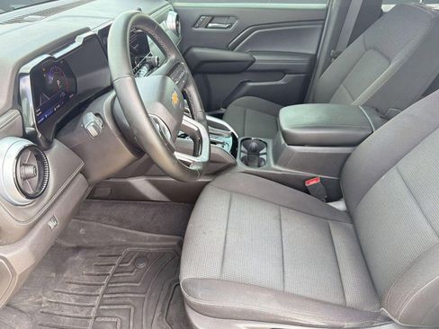 Used 2024 Chevrolet Colorado LT w/ LT Convenience Package AWD/4WD image 5