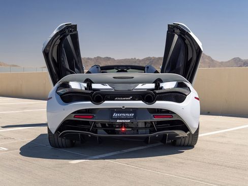 Used 2020 McLaren 720S Performance RWD image 10