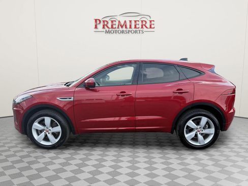 Used 2019 Jaguar E-PACE R-Dynamic SE image 3