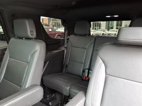 Used 2023 Chevrolet Tahoe LT w/ Luxury Package AWD/4WD image 15