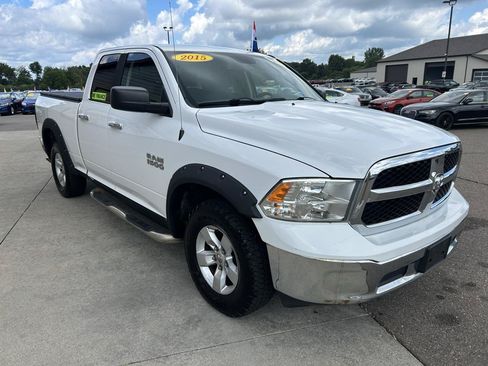 Used 2015 RAM 1500 Classic SLT AWD/4WD image 3