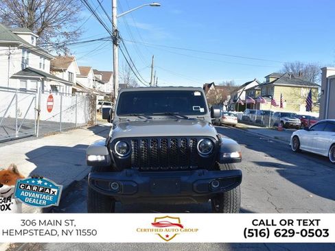 Used 2022 Jeep Gladiator Willys image 3