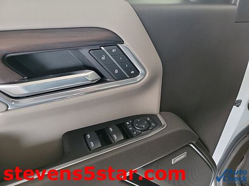 Used 2025 GMC Sierra 2500 SLT w/ SLT Convenience Package image 12